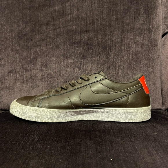 Size 1 Nike Sb Blazer Zoom Low Velvet 